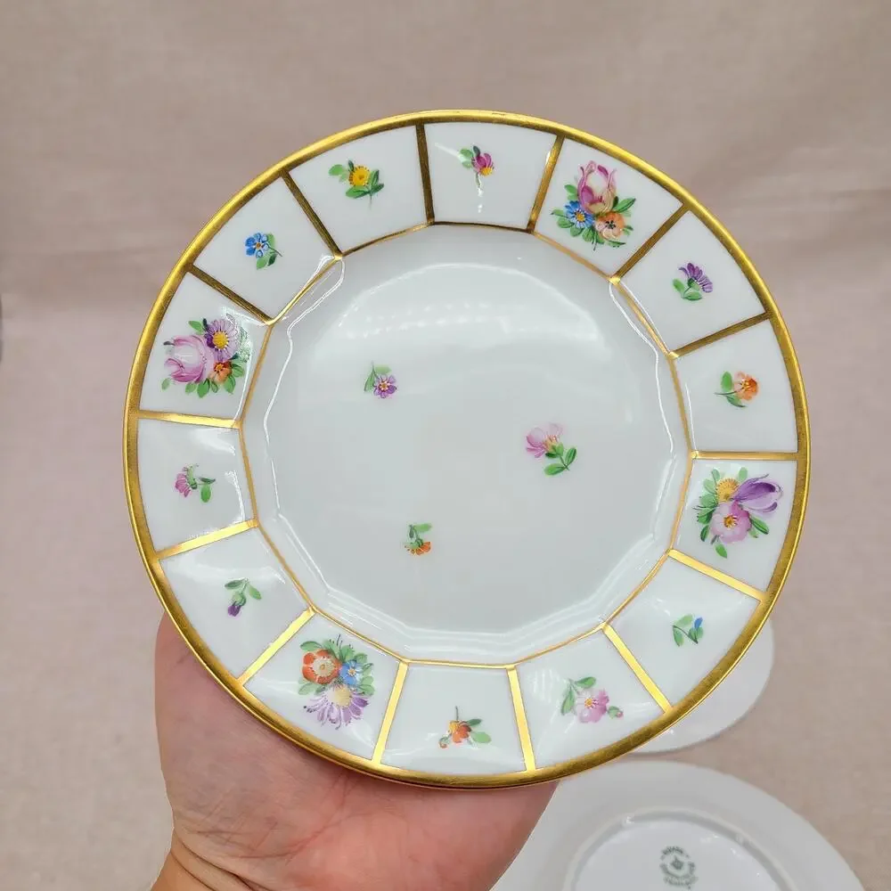 4 pcs - Royal Copenhagen 'Henriette' 6.25 Inch Bread & Butter Plates #444-8553